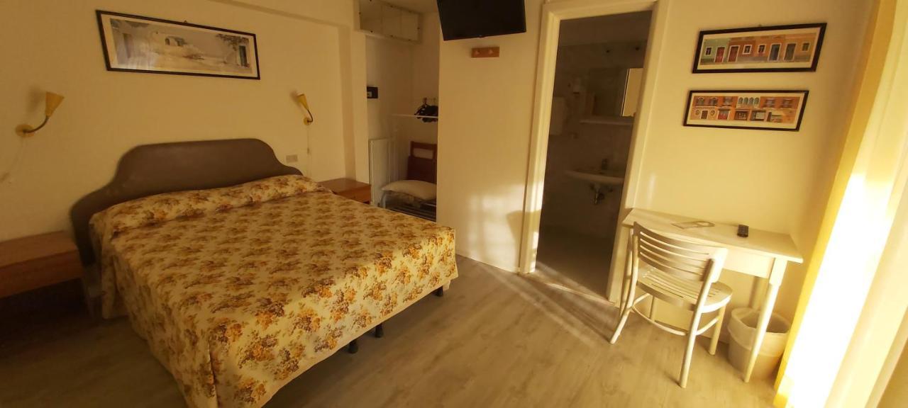 מאלצ'סינה Hotel Casa Popi מראה חיצוני תמונה