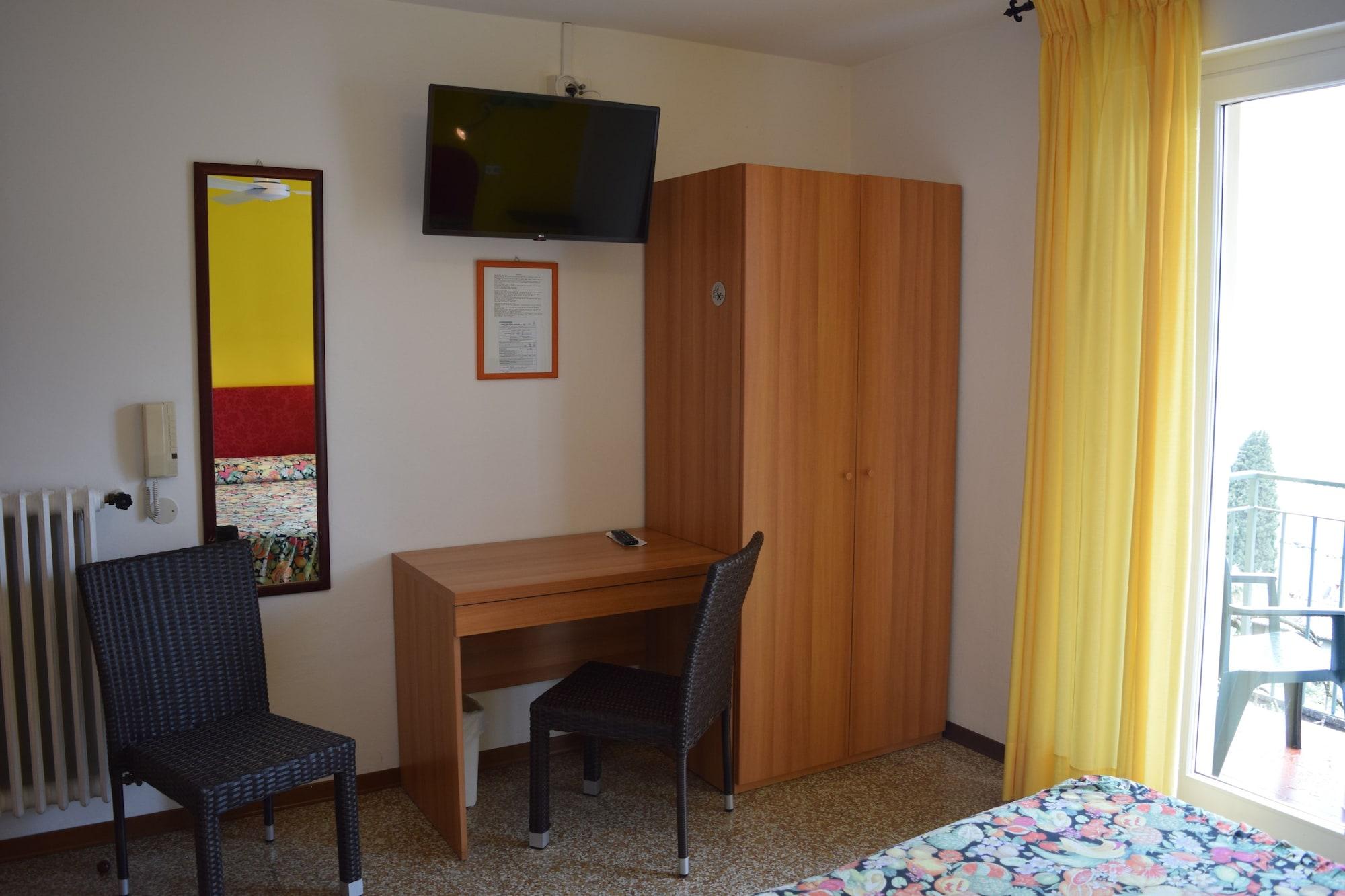 מאלצ'סינה Hotel Casa Popi מראה חיצוני תמונה