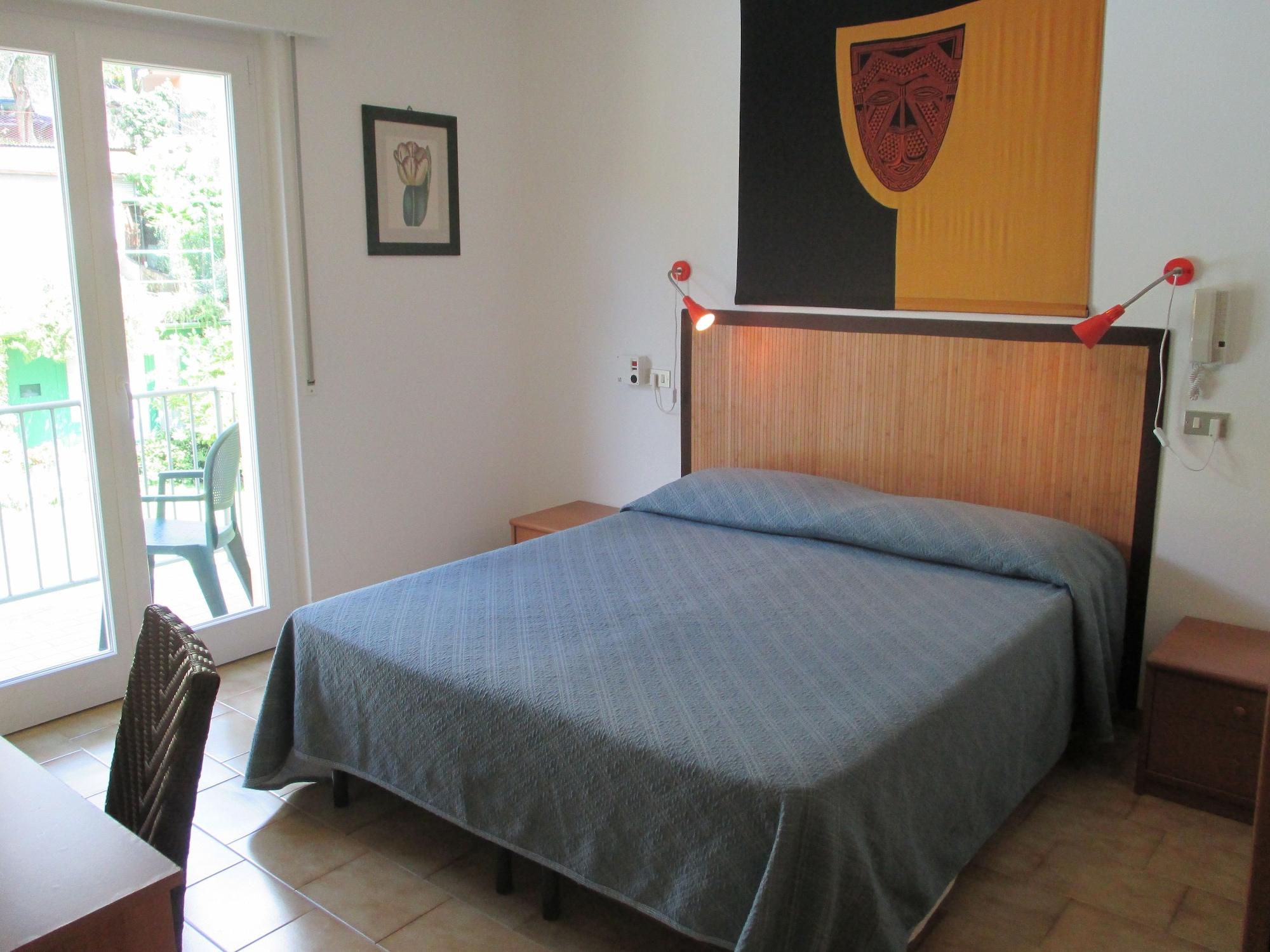 מאלצ'סינה Hotel Casa Popi מראה חיצוני תמונה