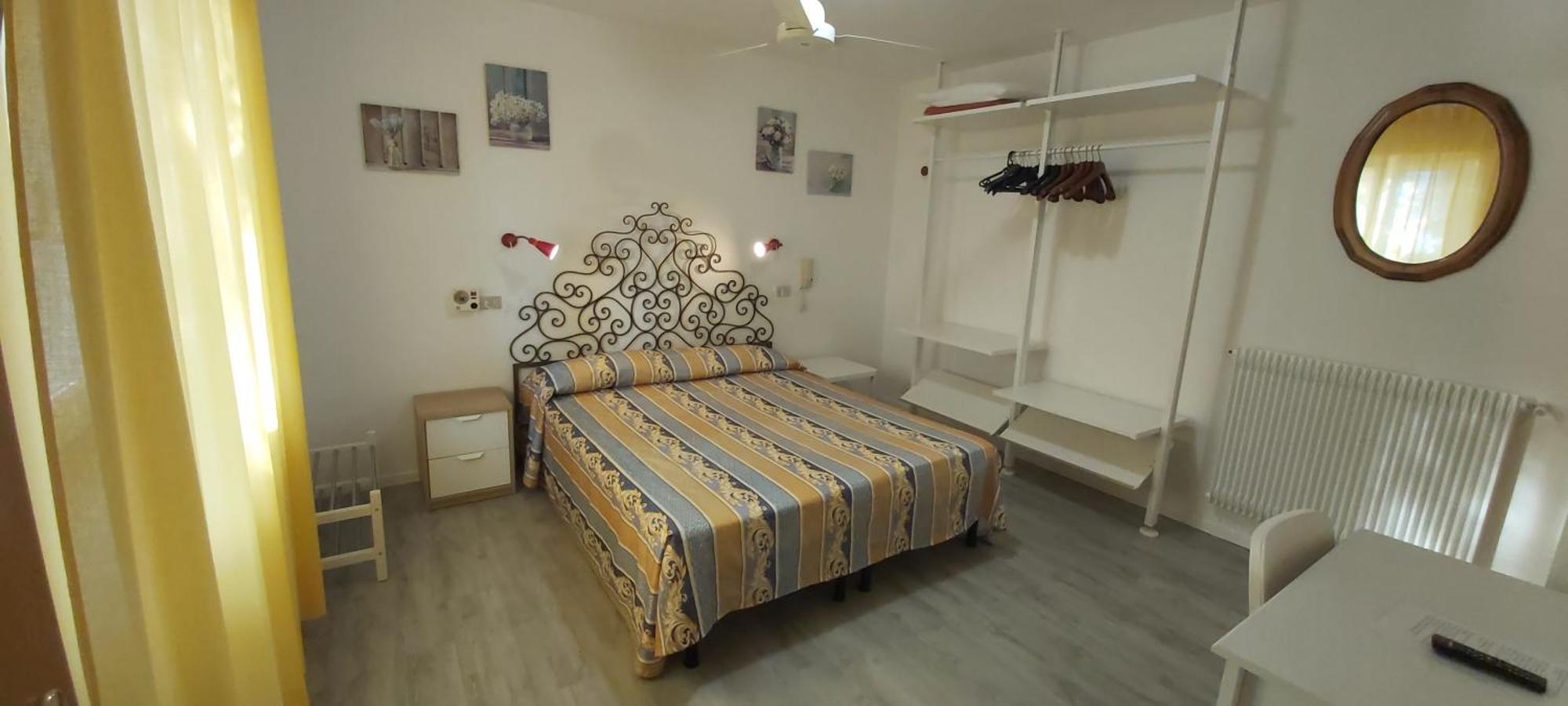מאלצ'סינה Hotel Casa Popi חדר תמונה