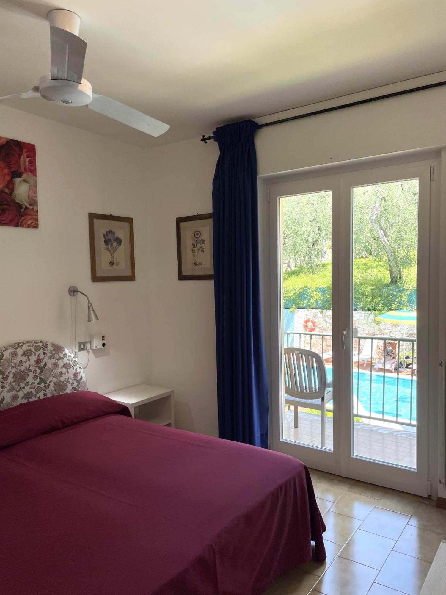 מאלצ'סינה Hotel Casa Popi מראה חיצוני תמונה