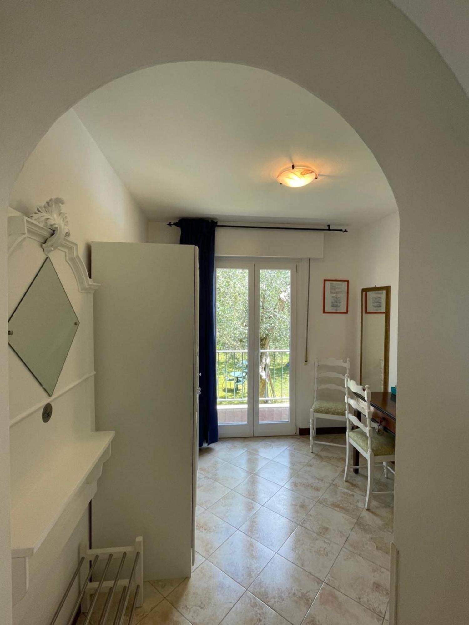 מאלצ'סינה Hotel Casa Popi מראה חיצוני תמונה