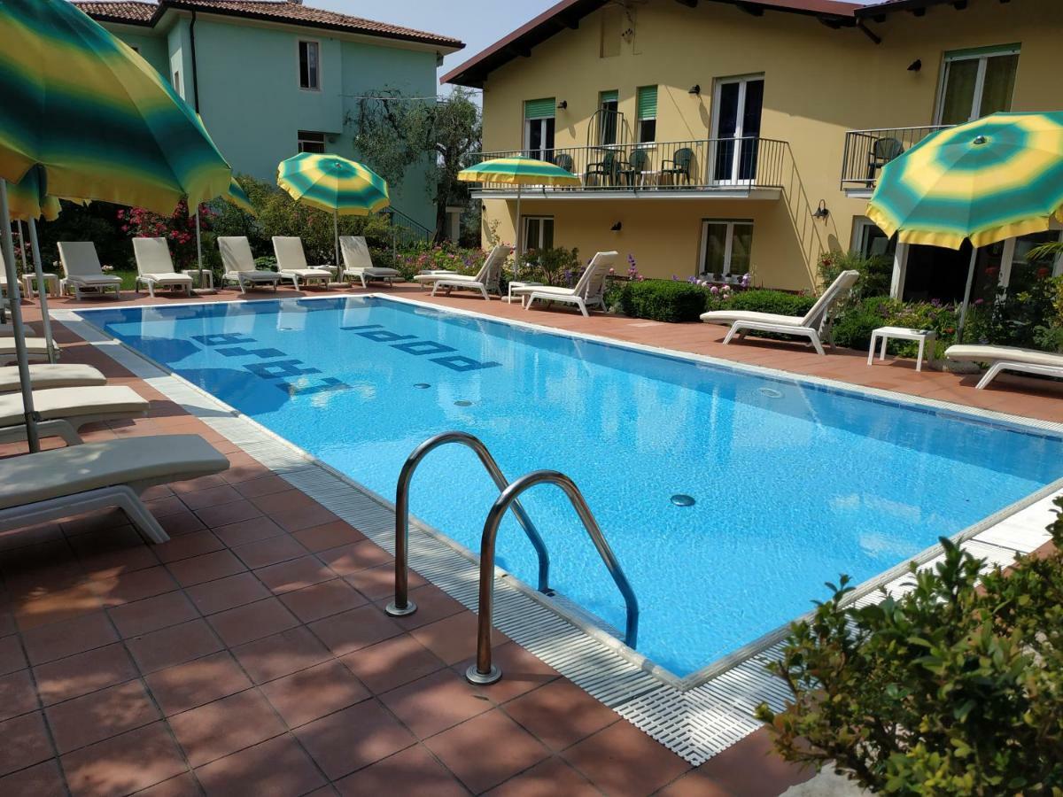 מאלצ'סינה Hotel Casa Popi מראה חיצוני תמונה